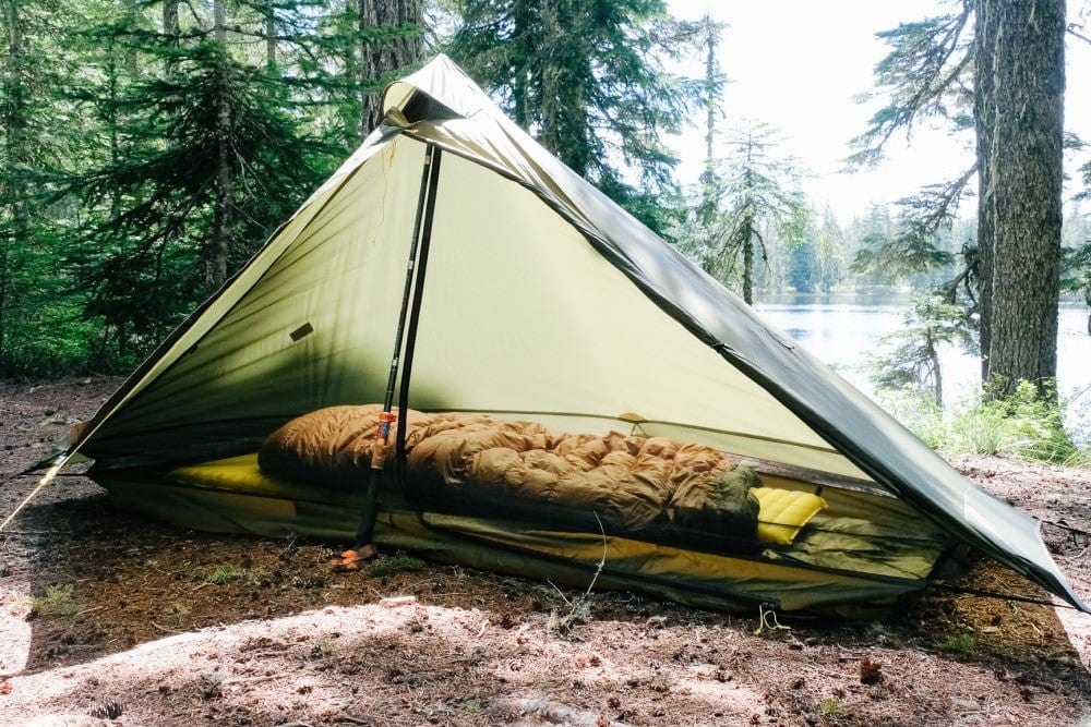 How hard is the pitch, and how does it handle wind?